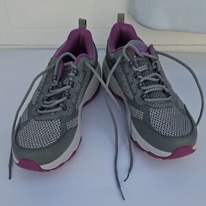 Stylish Gray and Purple Women's Athletic Shoes